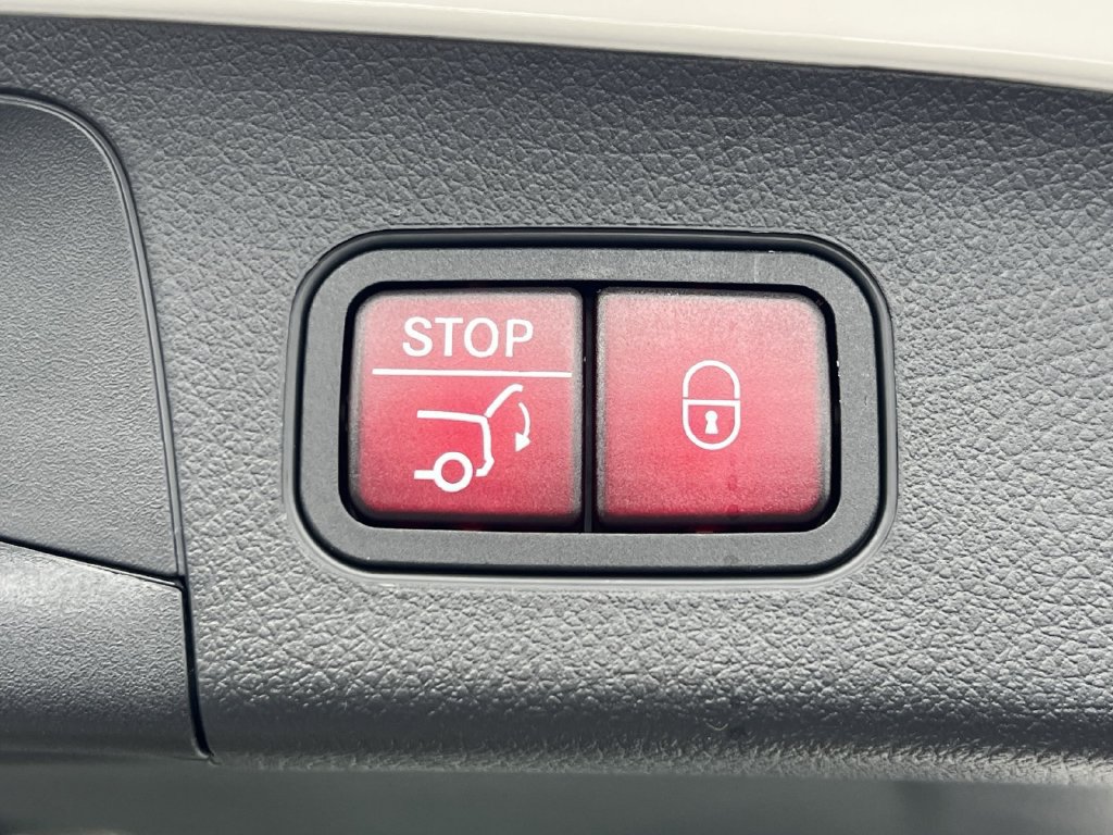 Certified 2026 Mercedes-Benz GLA 250 4MATIC image 25