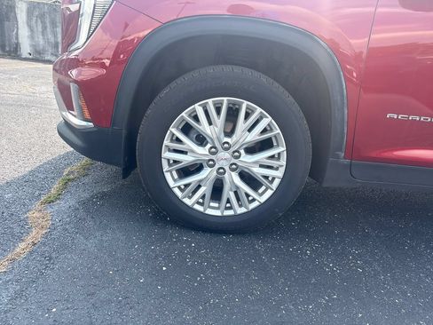 Used 2024 GMC Acadia Elevation w/ Trailering Package AWD/4WD image 10