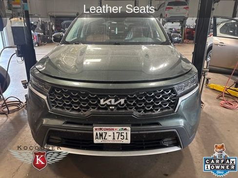 Used 2022 Kia Sorento SX Prestige w/ Rust Color Package AWD/4WD image 3