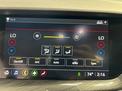 Used 2023 Buick Envision Essence w/ Sport Touring Package AWD/4WD image 21