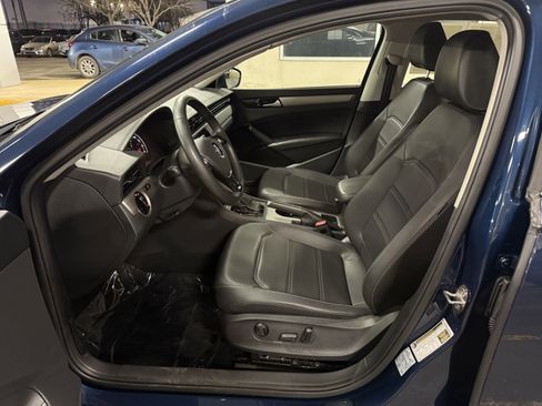 Used 2022 Volkswagen Passat 2.0T SE image 14