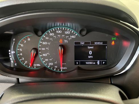Used 2019 Chevrolet Trax LT w/ LT Convenience Package AWD/4WD image 20