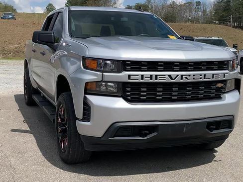 Used 2021 Chevrolet Silverado 1500 Custom image 7