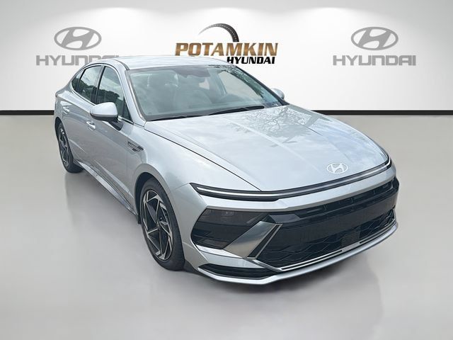 New 2026 Hyundai Sonata SEL FWD image 3