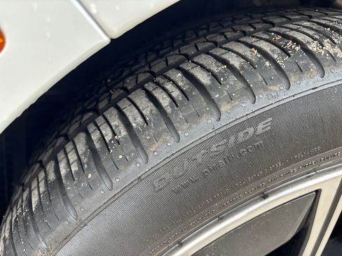 Used 2025 BMW 740i xDrive image 34