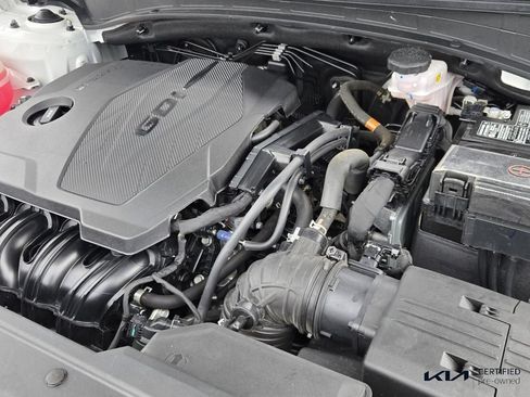 Used 2025 Kia Sportage EX FWD image 19
