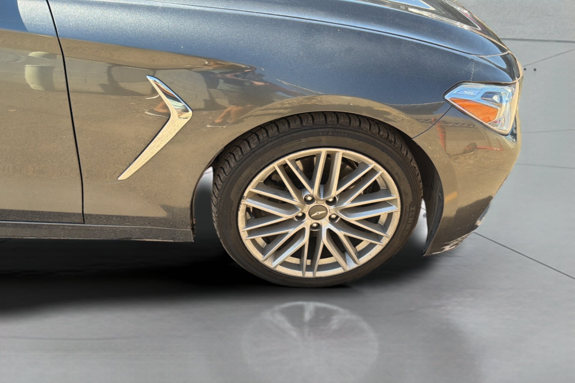 Used 2021 Genesis G70 2.0T RWD image 18