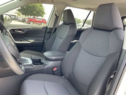 Used 2025 Toyota RAV4 XLE w/ Convenience Package AWD/4WD image 26