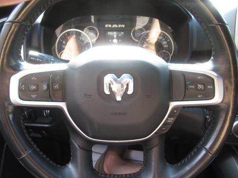 Used 2020 RAM 1500 Big Horn AWD/4WD image 27