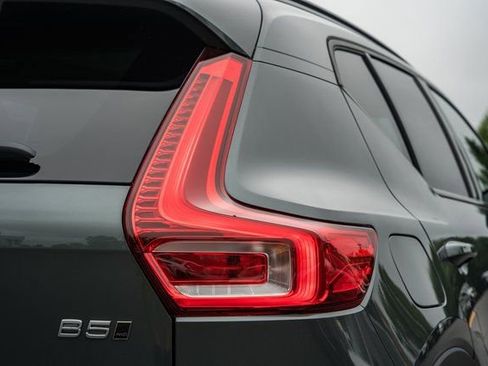 Used 2026 Volvo XC40 B5 Ultra w/ Protection Package Premier AWD/4WD image 6