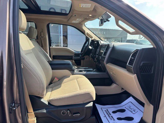 Used 2016 Ford F150 XLT w/ Equipment Group 302A Luxury AWD/4WD image 7