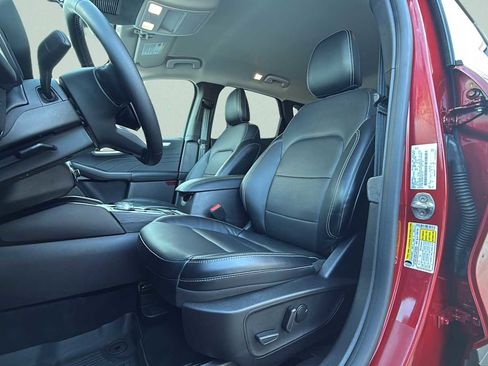 Used 2023 Ford Escape Platinum image 26