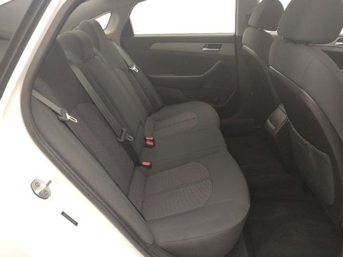 Used 2019 Hyundai Sonata SE FWD image 19