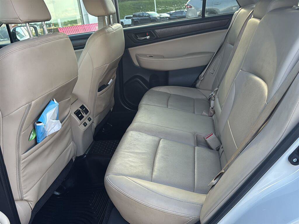 Used 2015 Subaru Outback 2.5i Limited AWD/4WD image 22