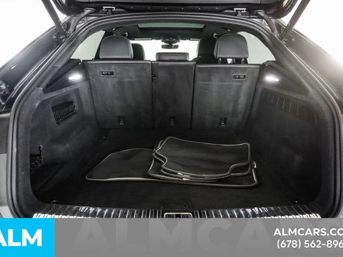 Used 2021 Audi Q8 AWD/4WD image 21