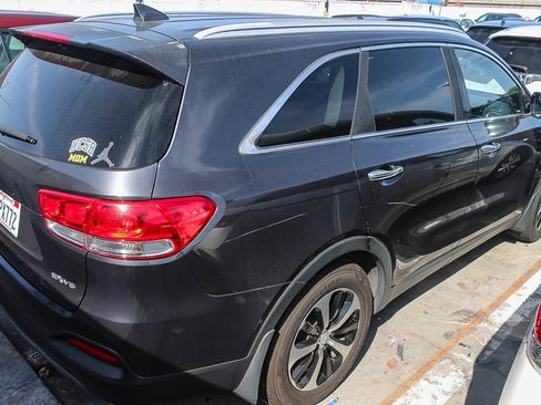 Used 2017 Kia Sorento EX w/ EX V6 Premium Package image 5