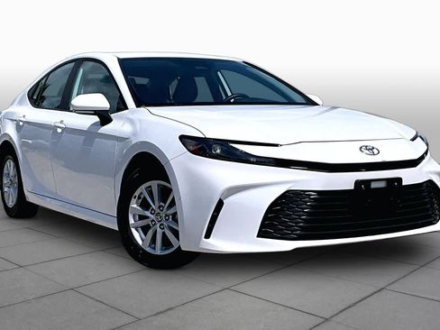 Certified 2025 Toyota Camry LE w/ Convenience Package AWD/4WD image 3