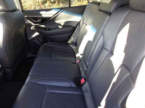 Used 2020 Subaru Outback Limited image 17