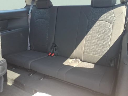 Used 2013 GMC Acadia SLE FWD image 21