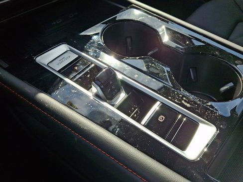 New 2026 Volkswagen Atlas Peak Edition image 11