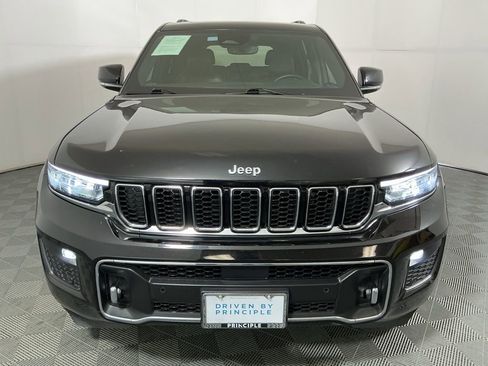 Used 2022 Jeep Grand Cherokee Overland image 3