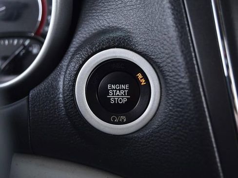 Used 2020 Dodge Journey SE w/ Blacktop Package image 15