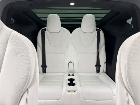 Used 2023 Tesla Model X Plaid image 32