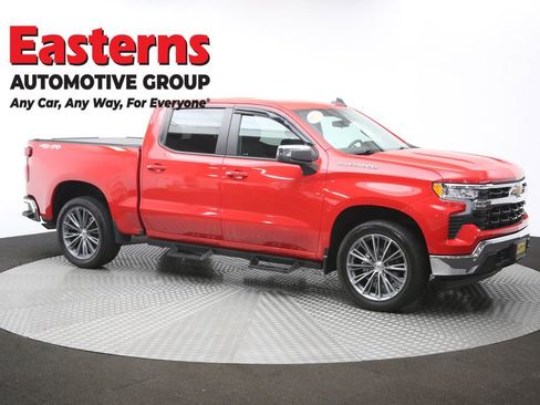 Used 2022 Chevrolet Silverado 1500 LT AWD/4WD image 55