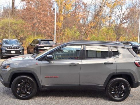 Used 2023 Jeep Compass Trailhawk image 5