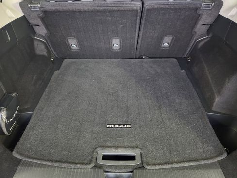 Used 2024 Nissan Rogue S AWD/4WD image 14