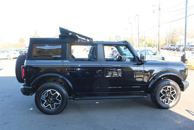 Used 2023 Ford Bronco Outer Banks AWD/4WD image 25
