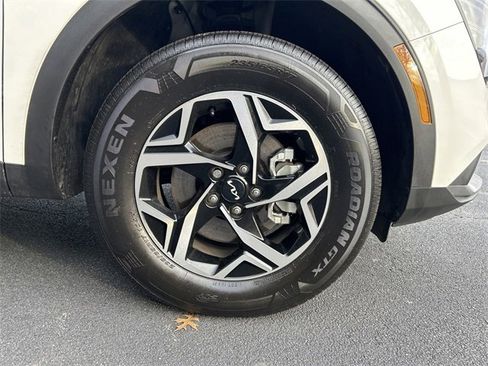 Certified 2025 Kia Sportage LX image 26