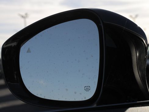 New 2026 Chrysler Pacifica Select image 12