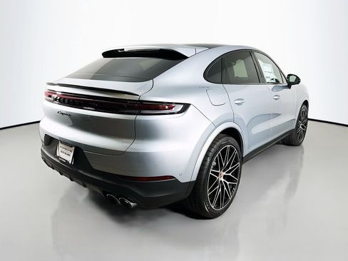 New 2026 Porsche Cayenne Coupe image 9