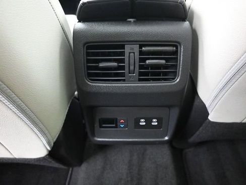 Used 2025 Nissan Rogue SL w/ Tech Package AWD/4WD image 28