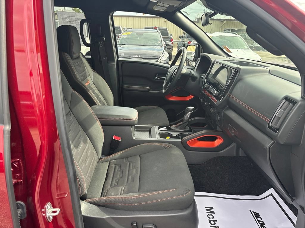 Used 2025 Nissan Frontier PRO-4X AWD/4WD image 43
