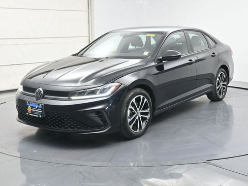Used 2025 Volkswagen Jetta Sport FWD image 1