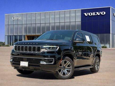 Used 2023 Jeep Wagoneer 4WD w/ Premium Group I image 1