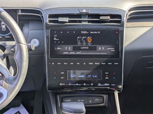 Used 2022 Hyundai Santa Cruz Limited image 18