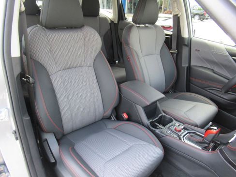 Used 2024 Subaru Forester Sport w/ Convenience Package AWD/4WD image 10