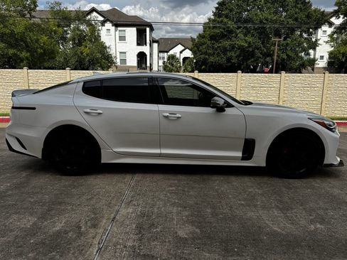 Used 2020 Kia Stinger GT1 image 7