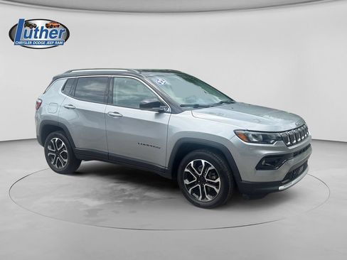 Used 2022 Jeep Compass Limited AWD/4WD image 7