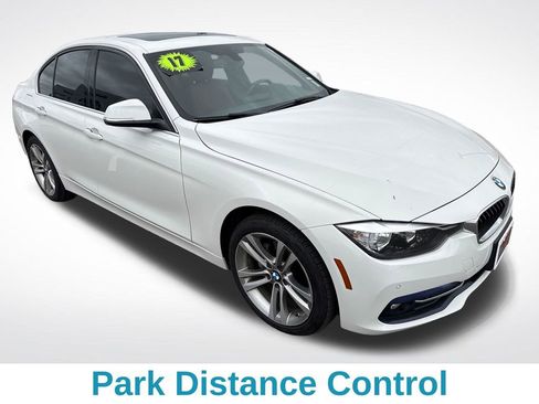 Used 2017 BMW 330i xDrive Sedan AWD/4WD image 8