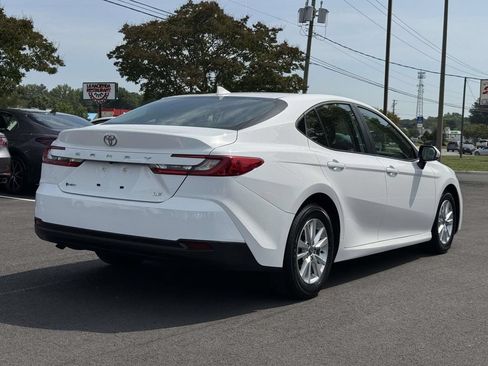 Used 2026 Toyota Camry LE FWD image 22