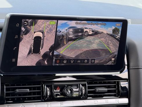 New 2026 Nissan Pathfinder SL AWD/4WD image 19