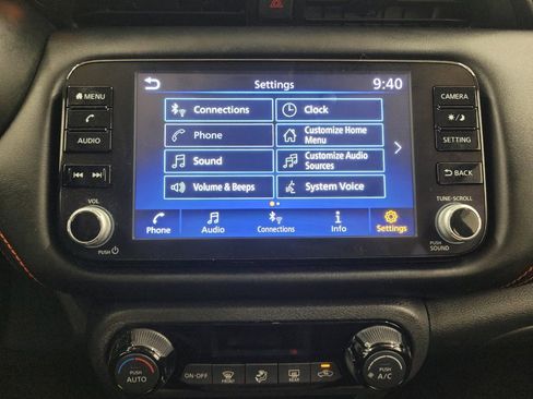 Used 2022 Nissan Kicks SR w/ Interior Electronics Package FWD image 25