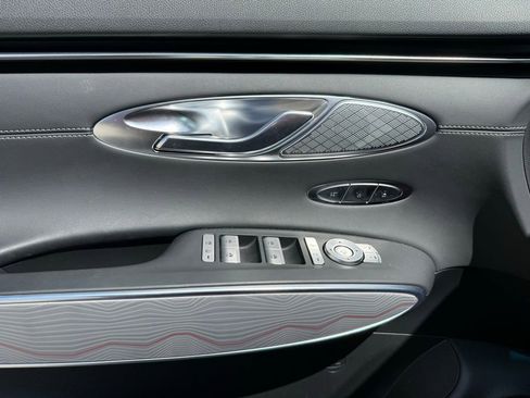 Used 2025 Genesis GV70 2.5T w/ Advanced Package image 16