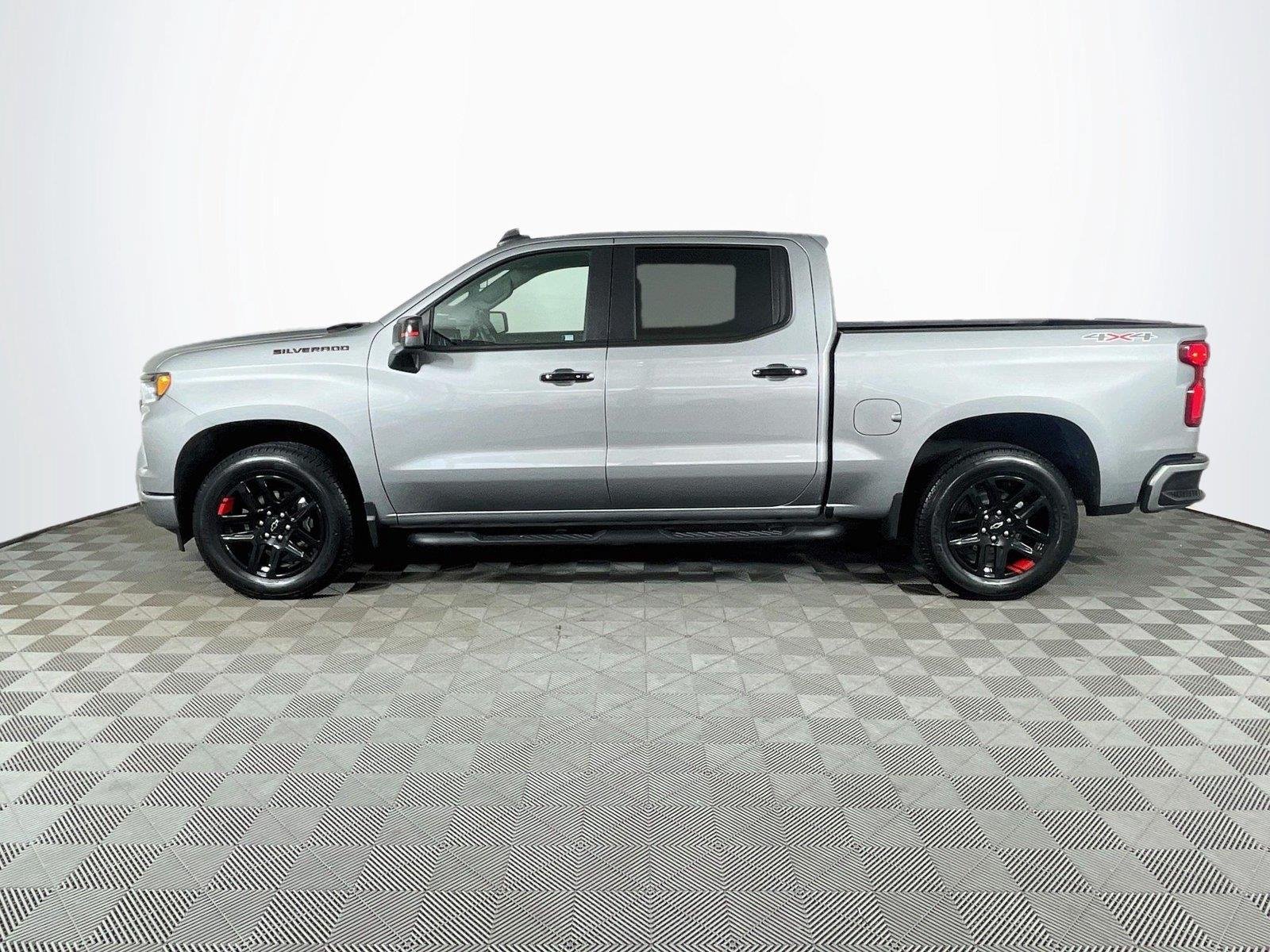 Certified 2026 Chevrolet Silverado 1500 RST w/ Redline Edition AWD/4WD image 4