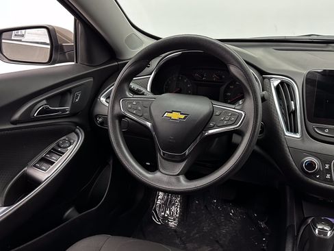 Used 2020 Chevrolet Malibu LT FWD image 22