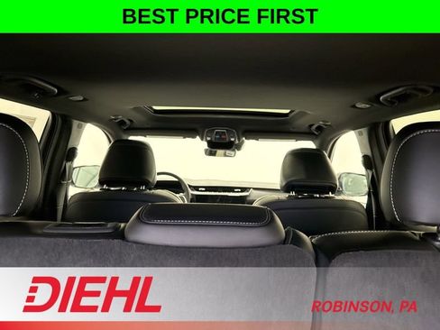New 2026 Jeep Grand Cherokee Altitude AWD/4WD image 11